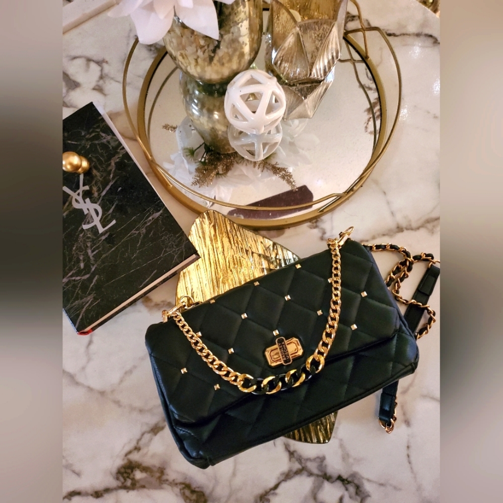 Badgley Mischka Medium Studded Quilted Shoulder Bag (Like-new)-black